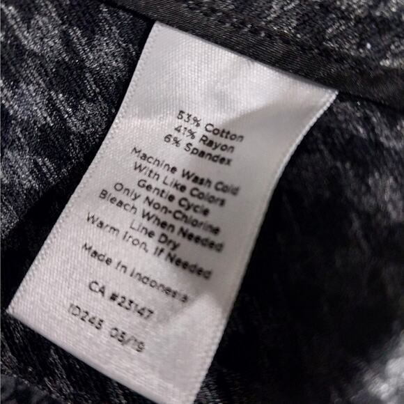 NWOT! TALBOTS! BLACK & GRAY HOUNDSTOOTH, BUTTON ANKLE DETAIL PANTS, SLACKS!SZ 12 - Picture 11 of 12